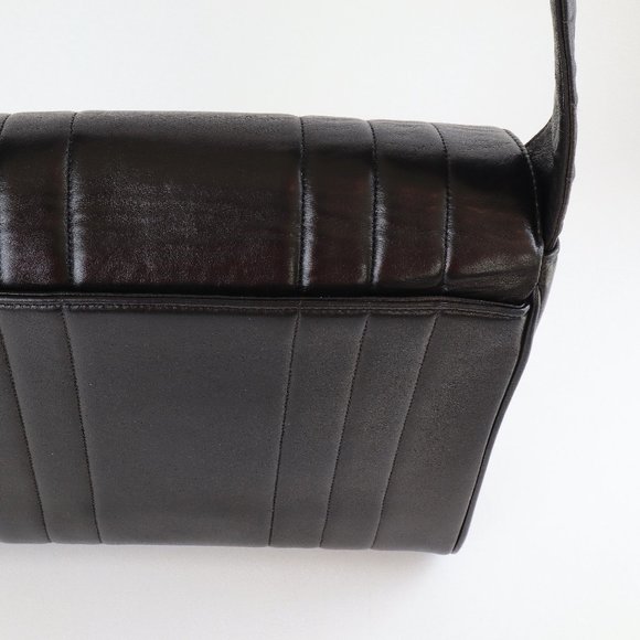 [SOLD] Chanel Lambskin Vertical Flap Medium - XL Logo (EXTREMELY RARE) - Picture 10 of 12